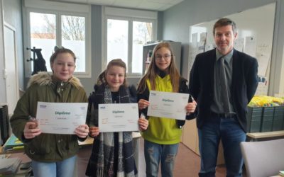 Remise des diplômes pour les jeunes juges STEP du collège.